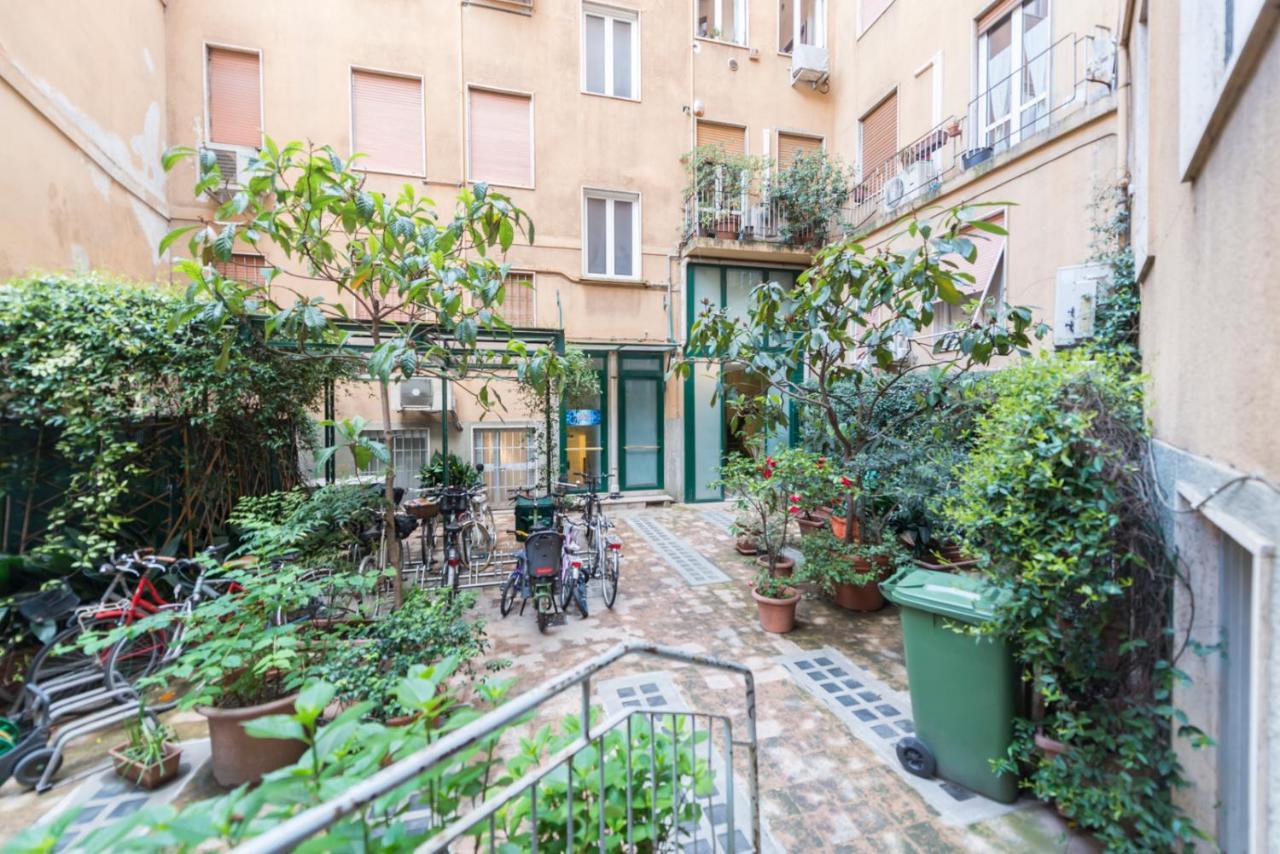 Milan Cathedral Apartment Bagian luar foto