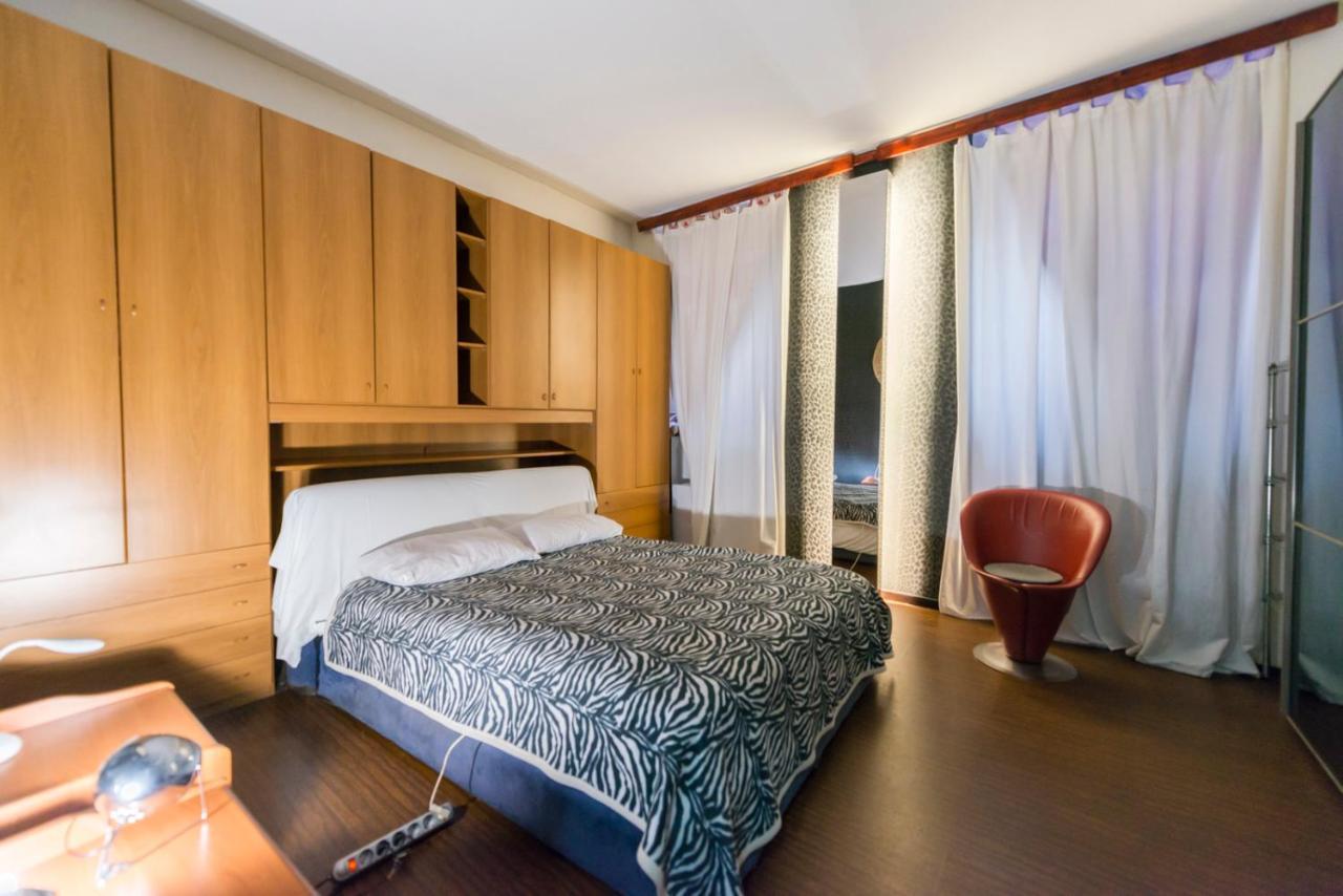 Milan Cathedral Apartment Bagian luar foto