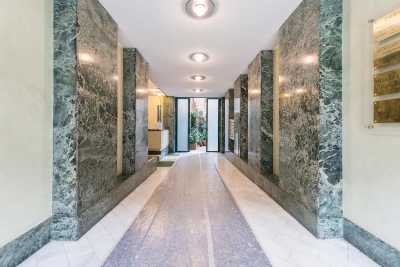 Milan Cathedral Apartment Bagian luar foto